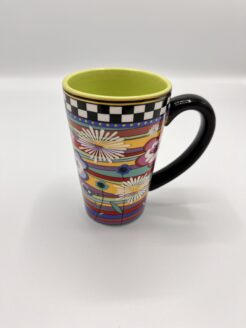 Mug with different flowers (green)