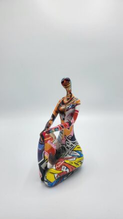 “Street Art” Vrouw (knie omhoog) versie 1