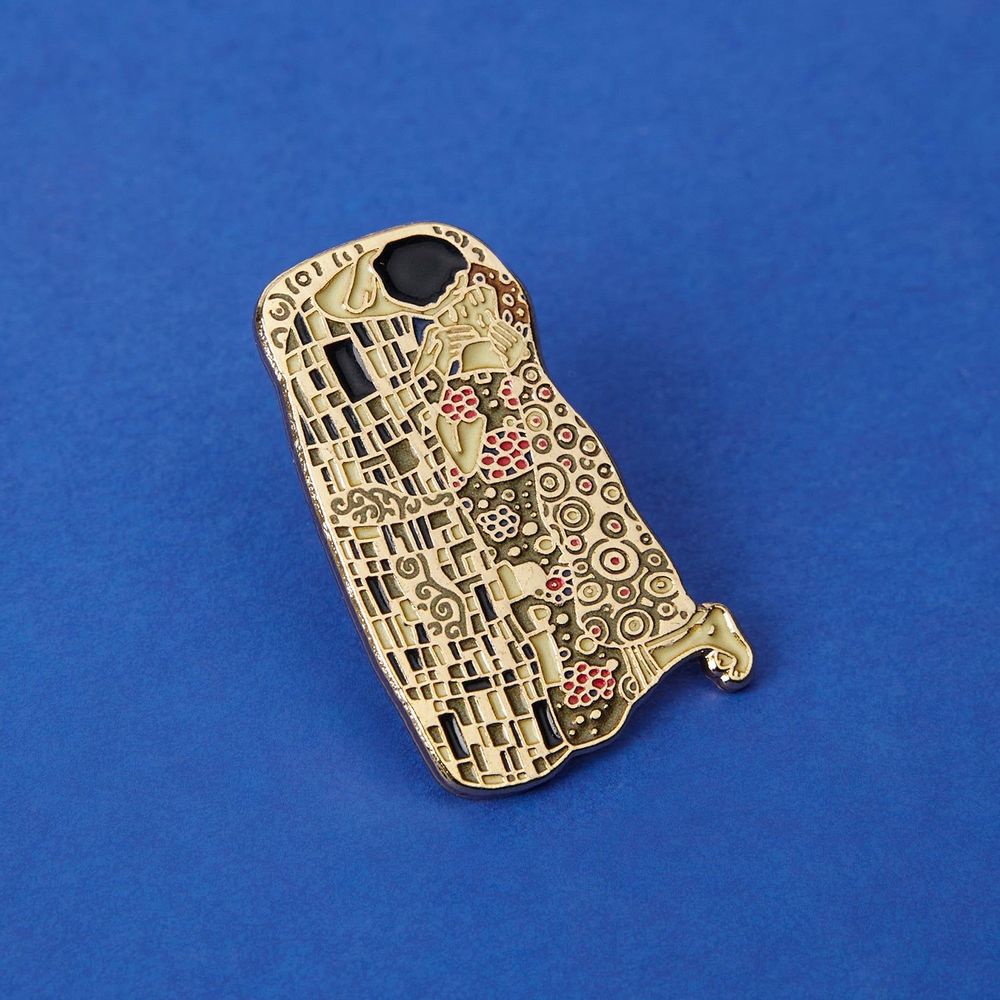 Klimt - The Kiss Pin - Image 2