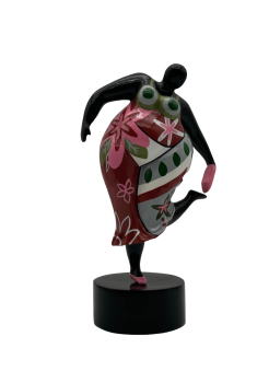 Lady Victoria Standing - Color B