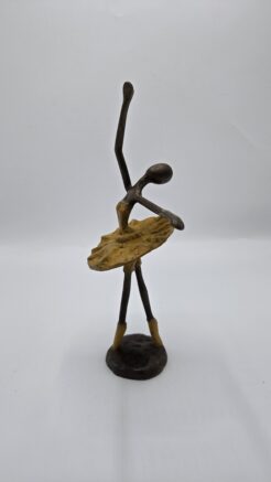 Bronze ballerina statue – female figure in dance pose with ochre-yellow patina (25 cm)
