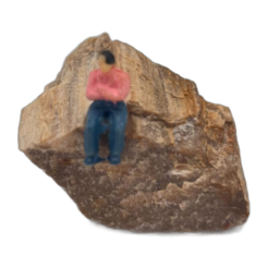 Kraan Crea - Miniature Statue “A Little Alone”
