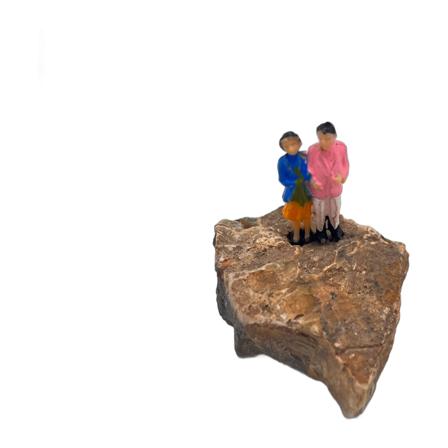 Kraan Crea - Miniature Statue “Together”